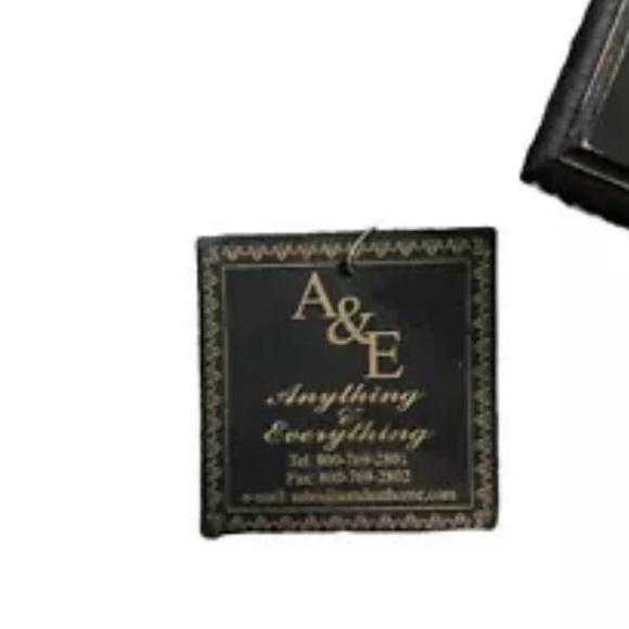 Black 3 Knob Wall Hanger - Picture 5 of 9